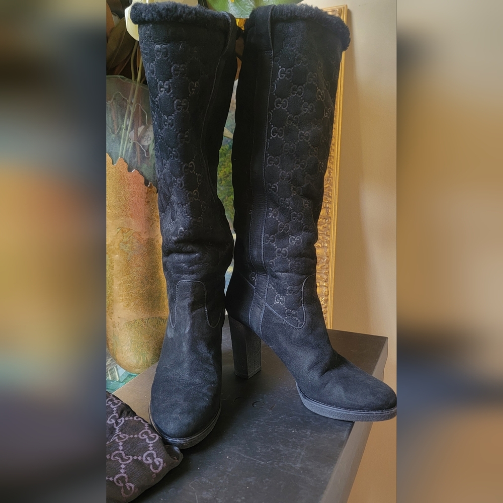 Gucci Suede Monogram Black Shearling Lined Tall High Heel Women's Boots 9.5 - Picture 2 of 11